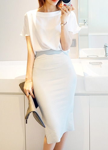 Side slit skirt